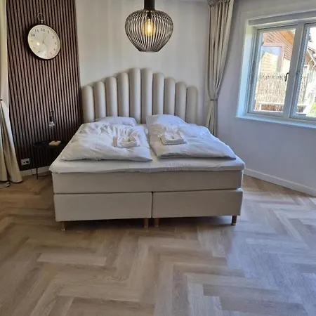 Stylish In Apartment *